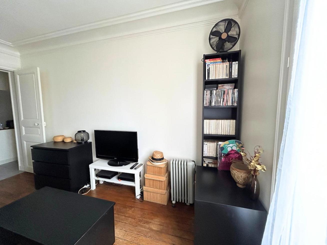 Cosy Studio - Proche Metro - 2 Voyageurs Apartment Levallois-Perret Bagian luar foto